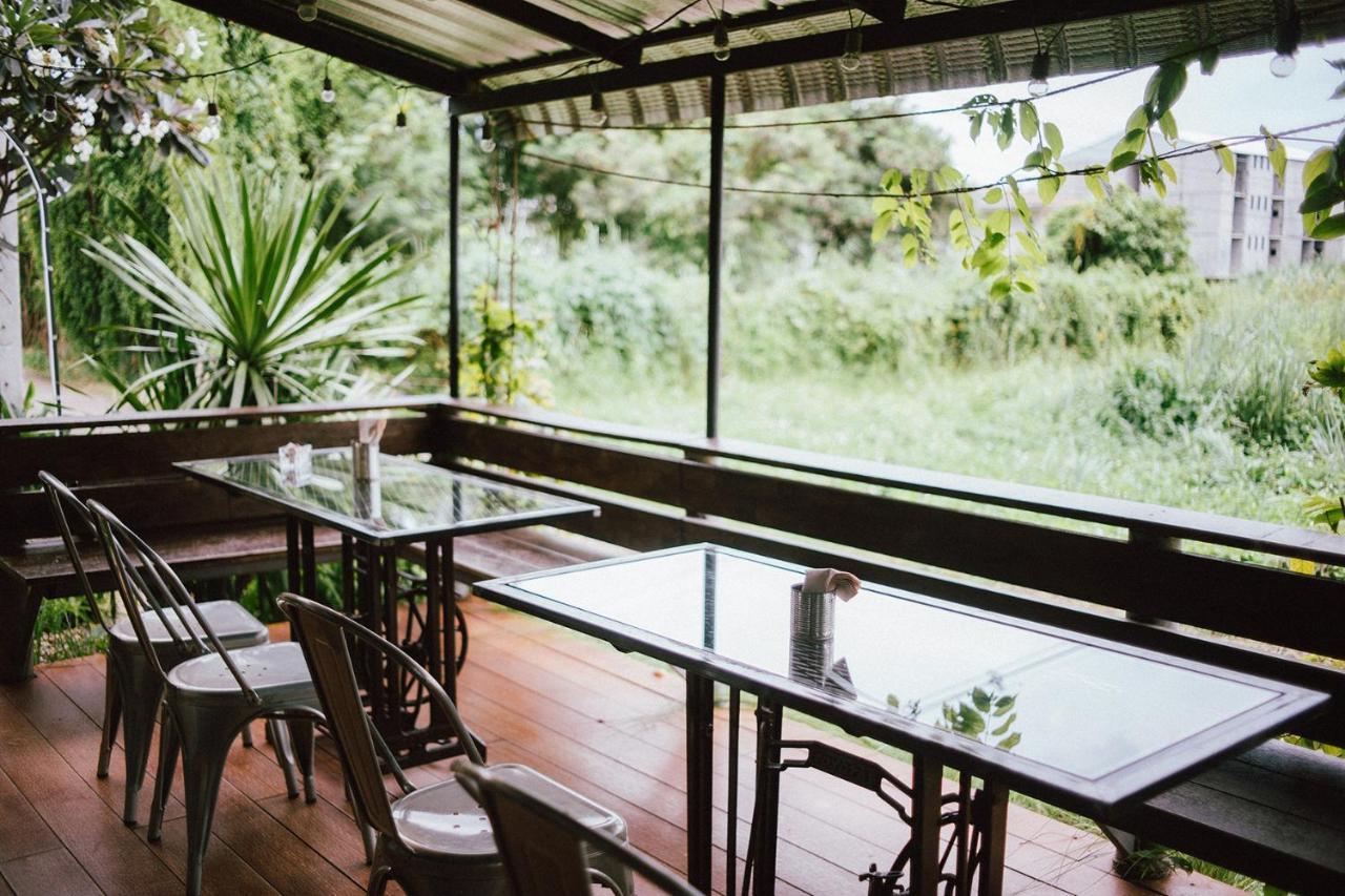 Rumpai Loft Habitat Chiang Mai Exterior foto