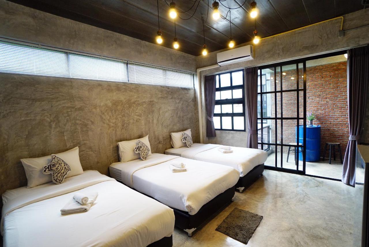 Rumpai Loft Habitat Chiang Mai Exterior foto